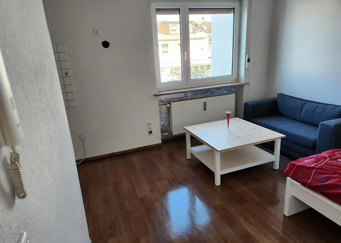 Einfache 1-zimmer In דירה